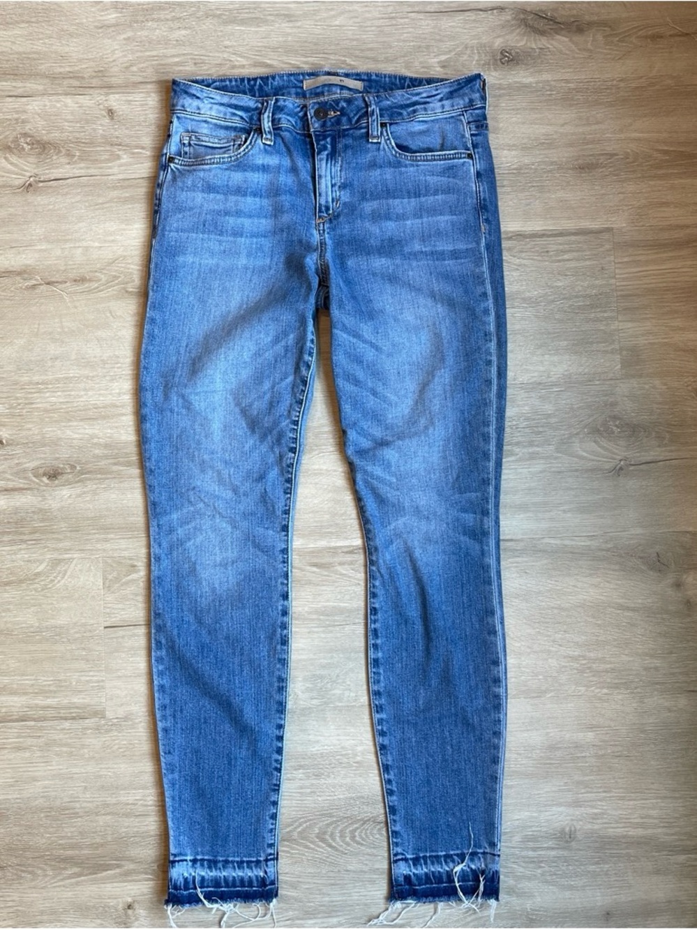 Joe’s Jeans W28 mid rise Skinny Ankle Raw Hem Stretch Jeans Medium Wash